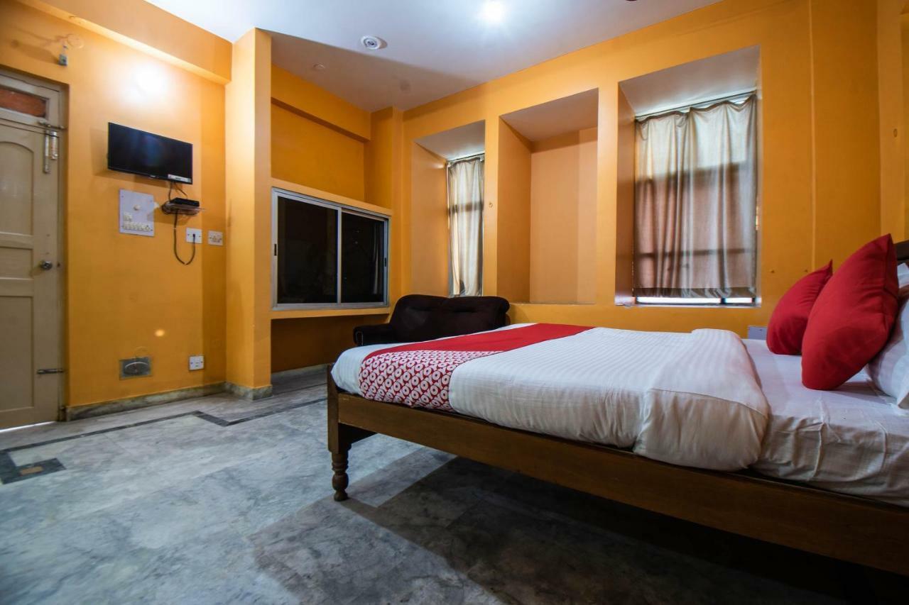 Hôtel Oyo 29792 Piyush Hajipur Extérieur photo
