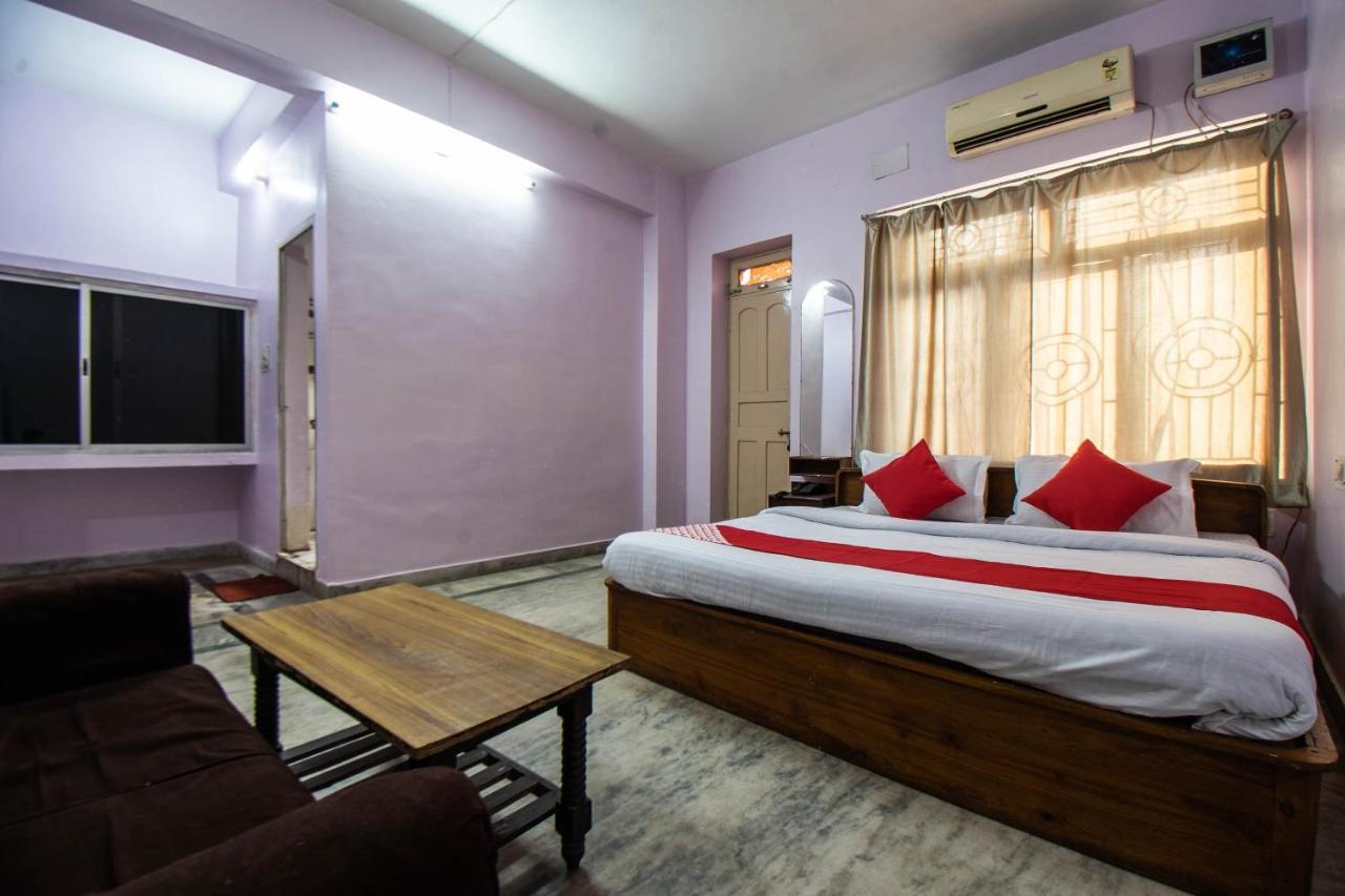 Hôtel Oyo 29792 Piyush Hajipur Extérieur photo